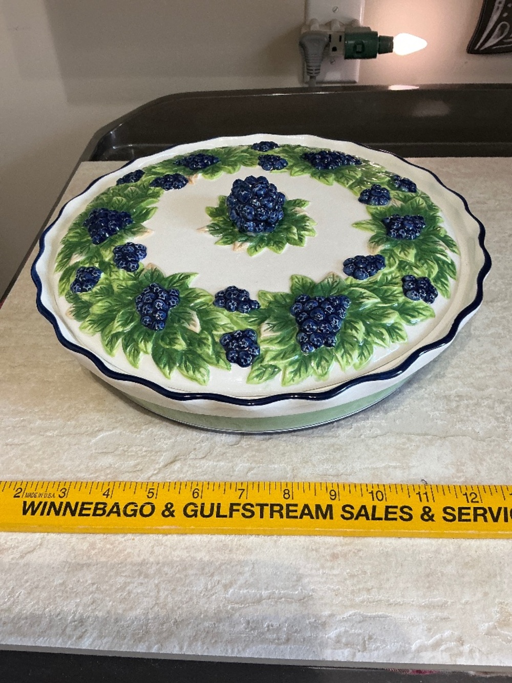 Vintage Style Eyes pie dish with Lid